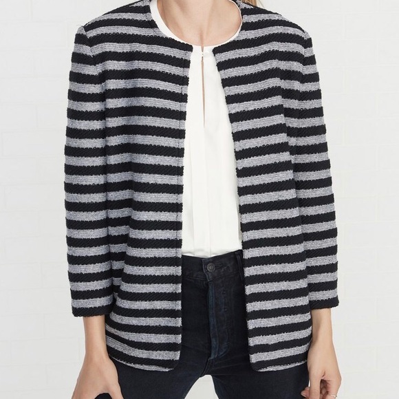 Amour Vert Jackets & Blazers - LAST CHANCE! NWT Amour Vert Karly Jacket